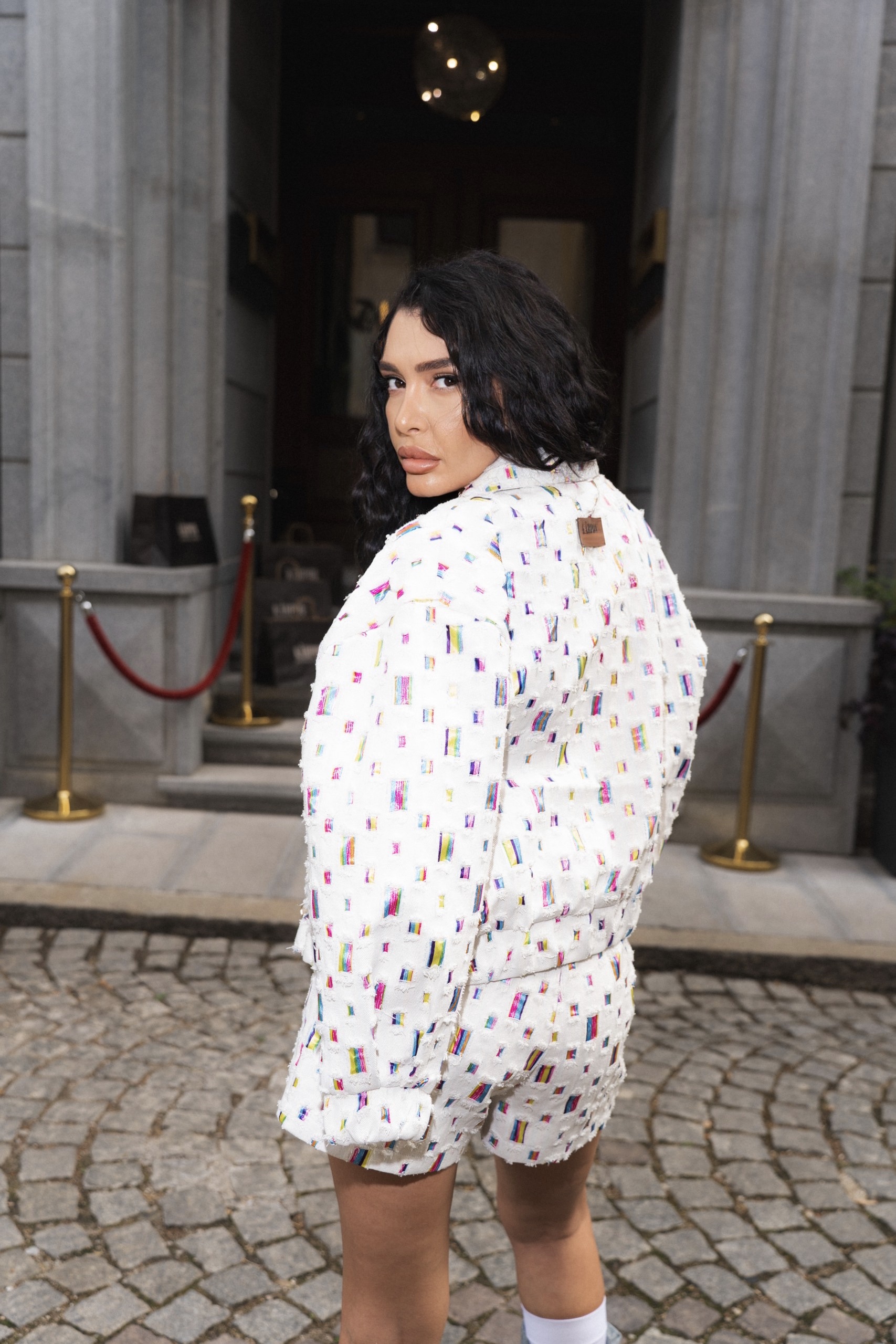 Дънков сет от яке и панталонки KARPOV Premium Couture в бяло - Image 6